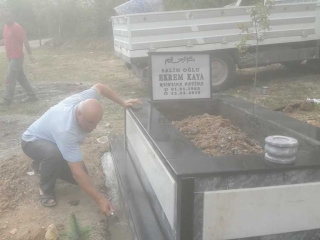 Granit Mezar