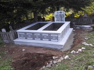 Çift Mezar