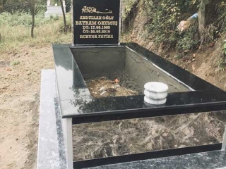 Marmara Kollu Mezar
